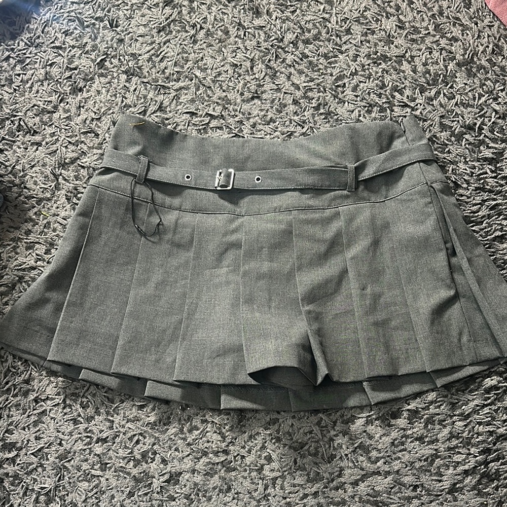 Zara Gray Skorts with Chic Design